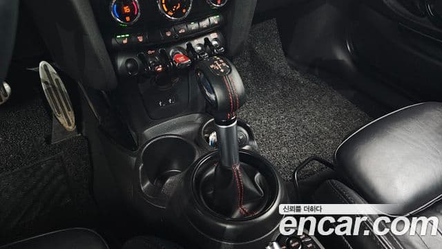 Mini Cooper S 2019 — Şəkil 8/20