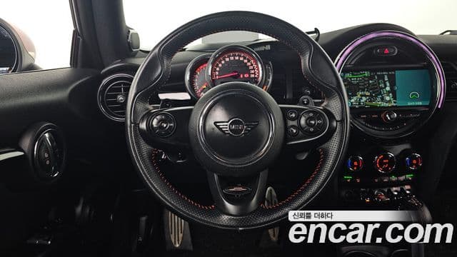 Mini Cooper S 2019 — Şəkil 13/20