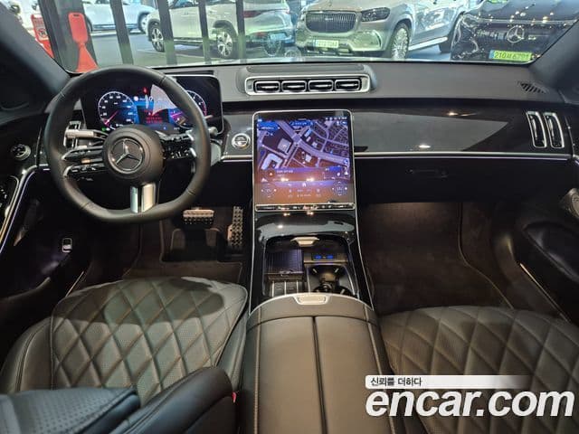 Mercedes-Benz S-Class 2025 — Photo 6/20