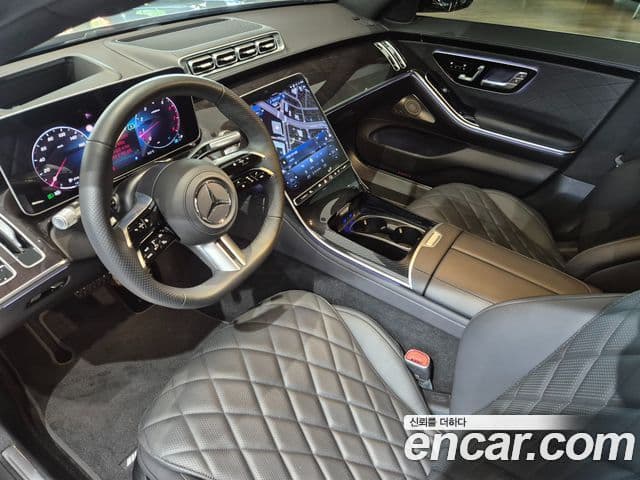 Mercedes-Benz S-Class 2025 — Photo 11/20
