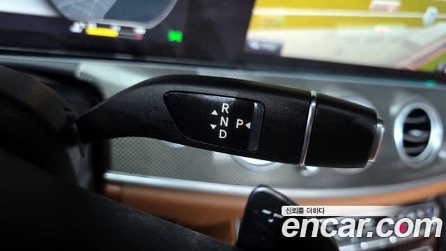 Mercedes-Benz E-Class 2020 — ფოტო 9/20
