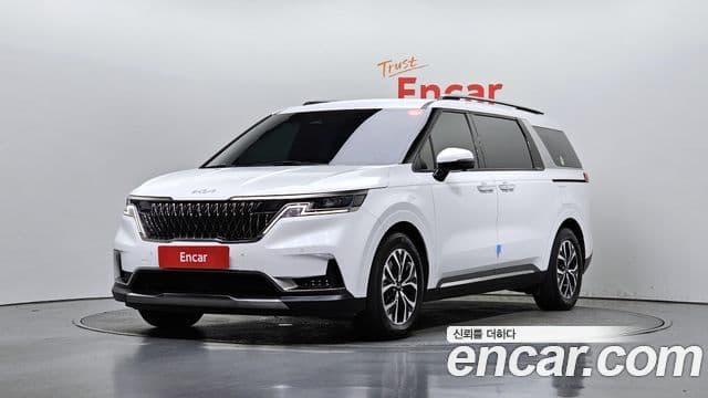 Kia Carnival 2023 — Photo 3/20