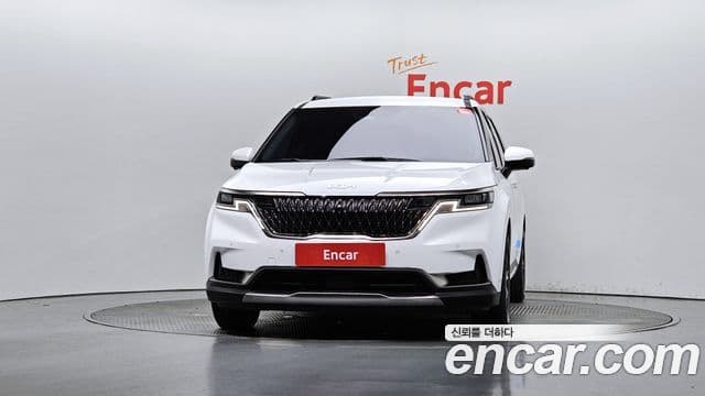 Kia Carnival 2023 — Photo 9/20