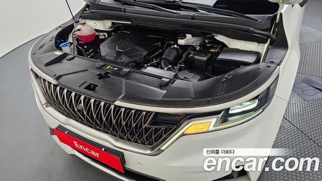 Kia Carnival 2023 — Photo 18/20