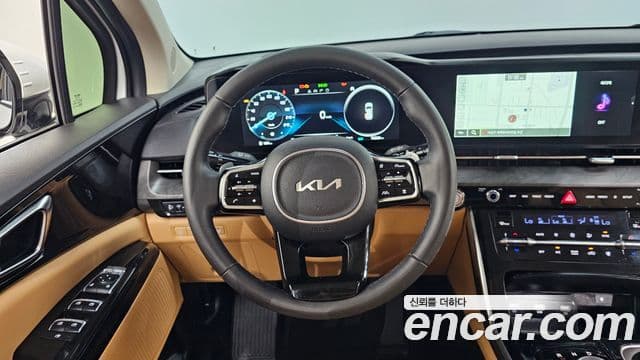 Kia Carnival 2023 — Photo 17/20
