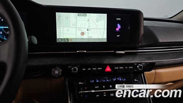 Kia Carnival 2023 — Photo 2/20