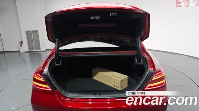 Genesis G70 2022 — ფოტო 20/20