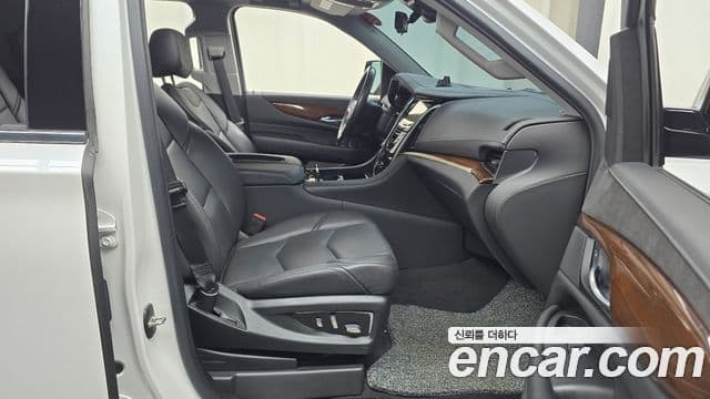 Cadillac Escalade 2020 — Şəkil 10/20