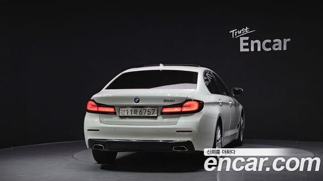 BMW 5 Series 2021 — ფოტო 3/20