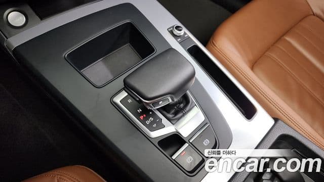 Audi Q5 2023 — Фото 9/20