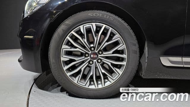 Kia The K9 2018 — фото 5 из 20