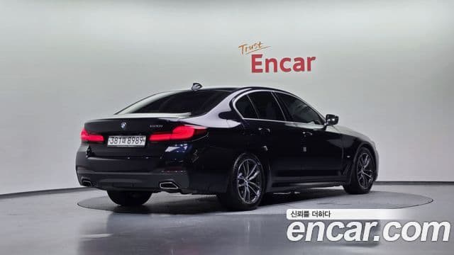 BMW 5 Series 2020 — Şəkil 2/20