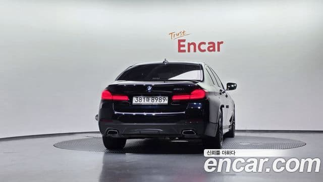 BMW 5 Series 2020 — Şəkil 16/20