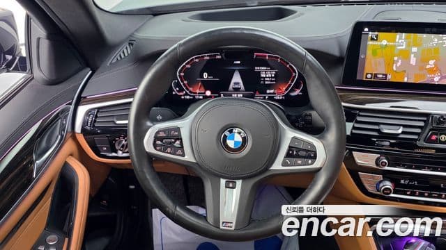 BMW 5 Series 2020 — Şəkil 13/20