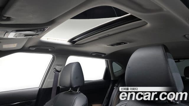Kia Seltos 2020 — ფოტო 18/20