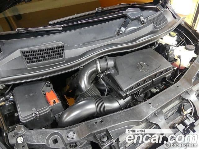 Mercedes-Benz V-Class 2020 — Şəkil 20/20