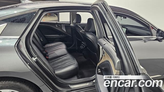 Kia K8 2021 — Şəkil 17/20