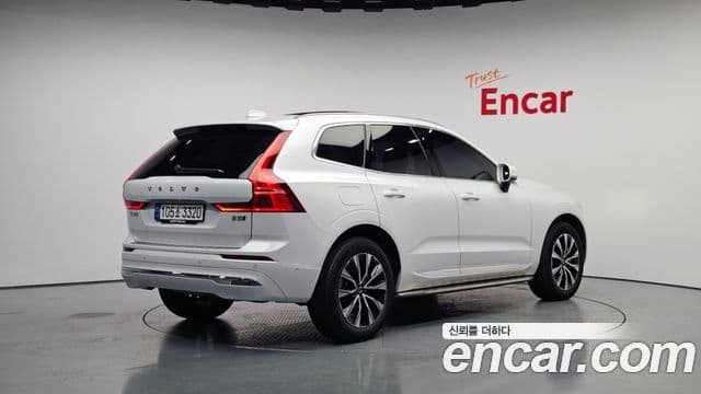 Volvo XC60 2024 — фото 2 из 20