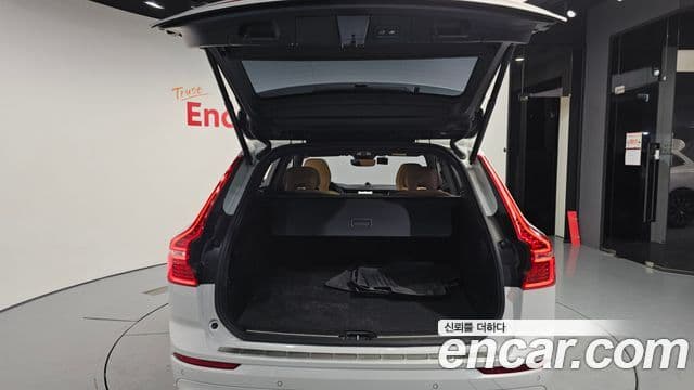 Volvo XC60 2024 — ფოტო 20/20