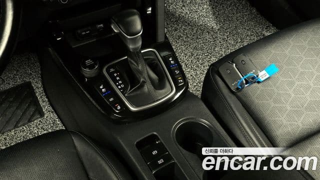 Kia Seltos 2022 — Şəkil 9/20
