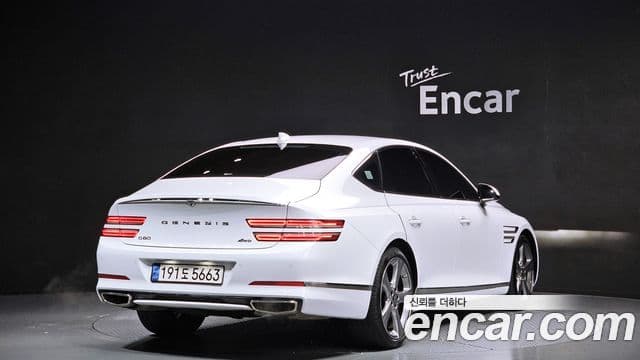 Genesis Electrified G80 2022 — Şəkil 1/20