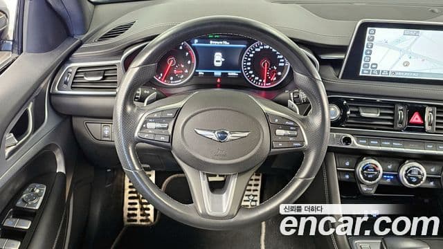 Genesis G70 2019 — ფოტო 13/20