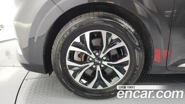 Kia Carnival 2020 — Фото 5/20