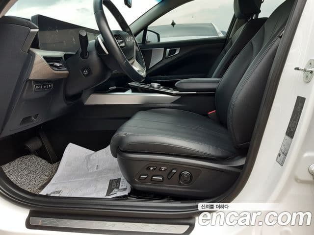 Kia K8 2023 — ფოტო 6/16