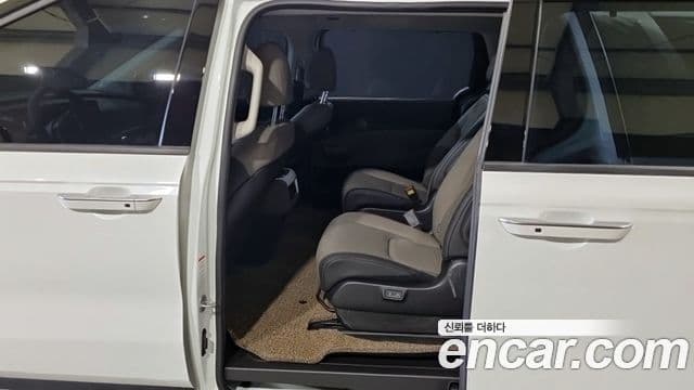 Kia Carnival 2024 — ფოტო 11/17