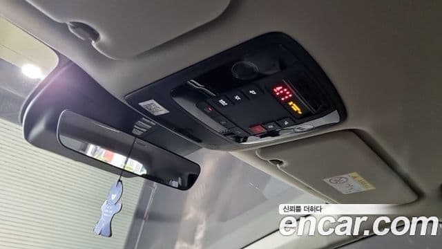Kia Carnival 2024 — ფოტო 12/17