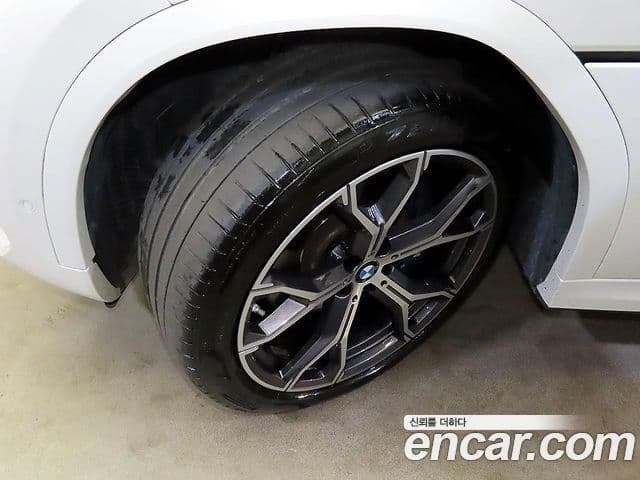 BMW X6 2021 — фото 19 из 20