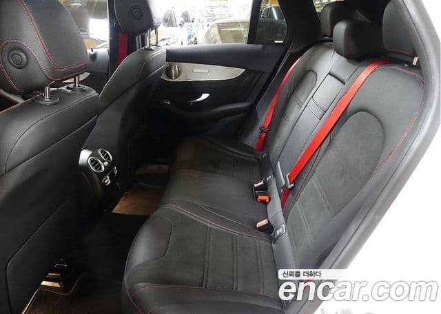 Mercedes-Benz GLC-Class 2021 — фото 18 из 20