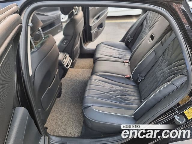 Genesis Electrified G80 2021 — ფოტო 13/19