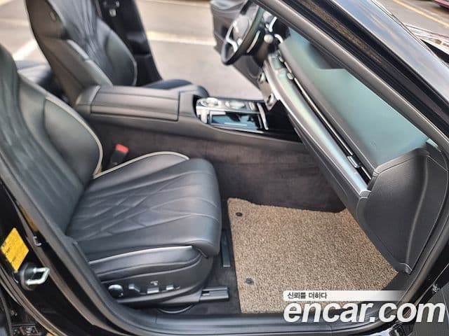 Genesis Electrified G80 2021 — фото 16 из 19