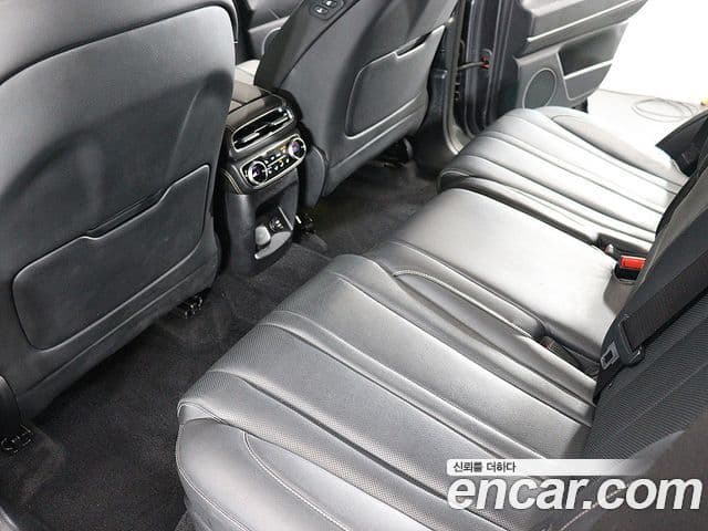 Genesis GV80 2021 — ფოტო 16/20