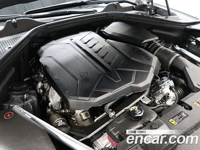 Genesis GV80 2021 — ფოტო 18/20