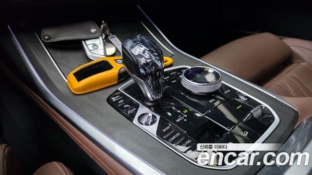 BMW X7 2021 — ფოტო 9/20