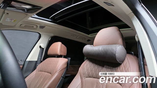 BMW X7 2021 — ფოტო 19/20