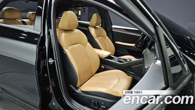 Kia K5 2021 — ფოტო 10/20