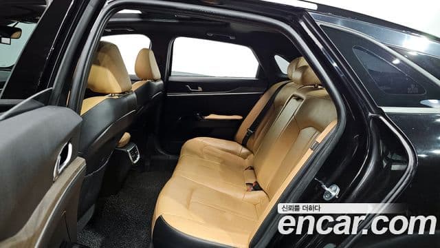 Kia K5 2021 — ფოტო 12/20