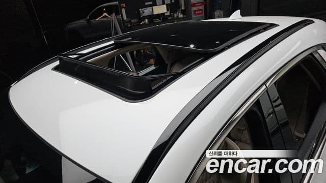 Genesis GV70 2024 — ფოტო 19/20