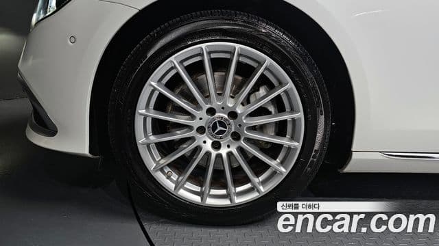 Mercedes-Benz E-Class 2021 — Şəkil 5/20