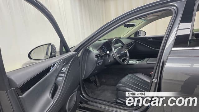 Genesis Electrified G80 2021 — Şəkil 11/20