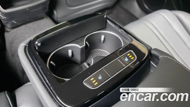 Genesis Electrified G80 2021 — фото 18 из 20