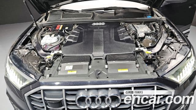 Audi Q7 2021 — Şəkil 6/20