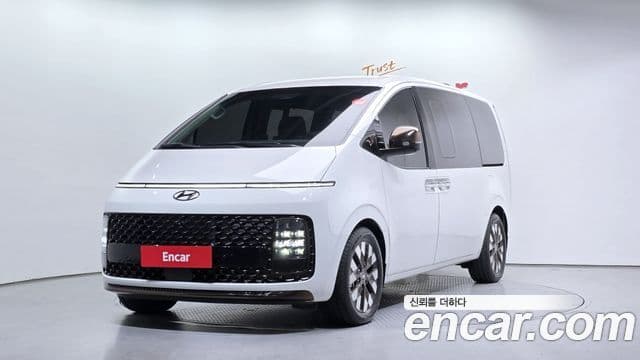 Hyundai Staria 2023 — Şəkil 1/20