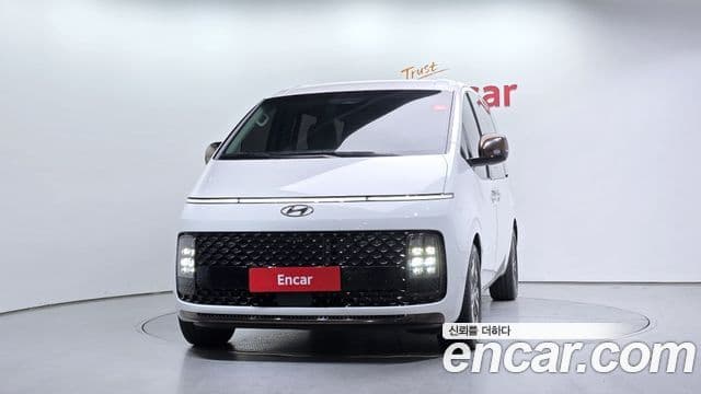 Hyundai Staria 2023 — Şəkil 3/20