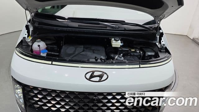 Hyundai Staria 2023 — Şəkil 6/20