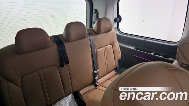 Hyundai Staria 2023 — Şəkil 17/20