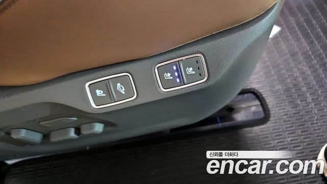 Hyundai Staria 2023 — Şəkil 18/20
